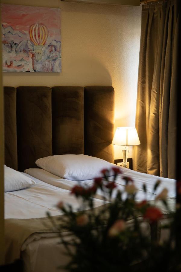 Hotel Vip Tbilisi Exteriör bild