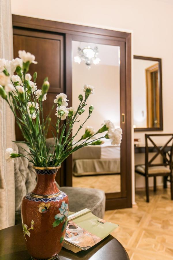 Hotel Vip Tbilisi Exteriör bild