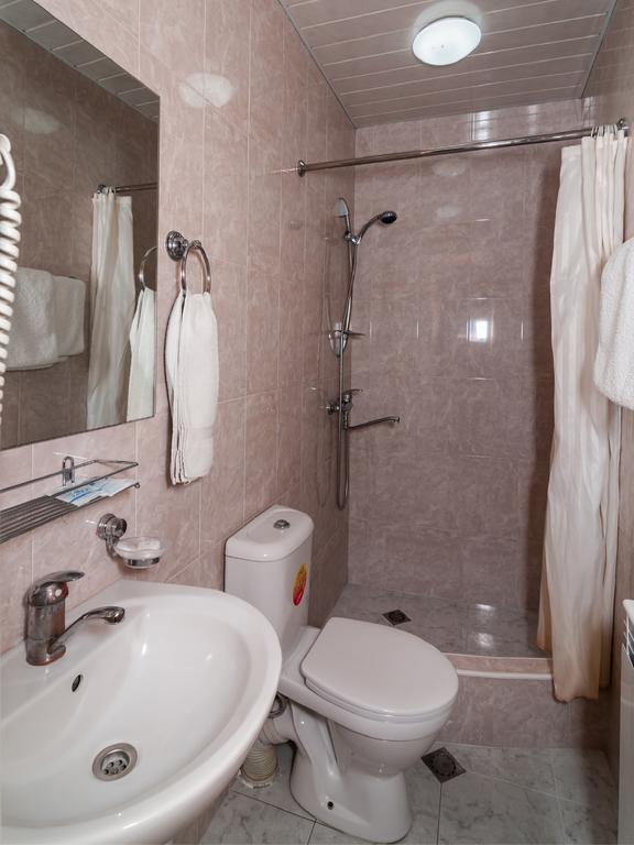 Hotel Vip Tbilisi Exteriör bild