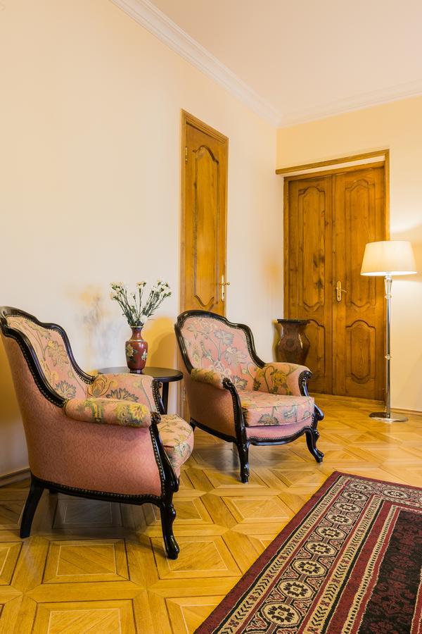 Hotel Vip Tbilisi Exteriör bild