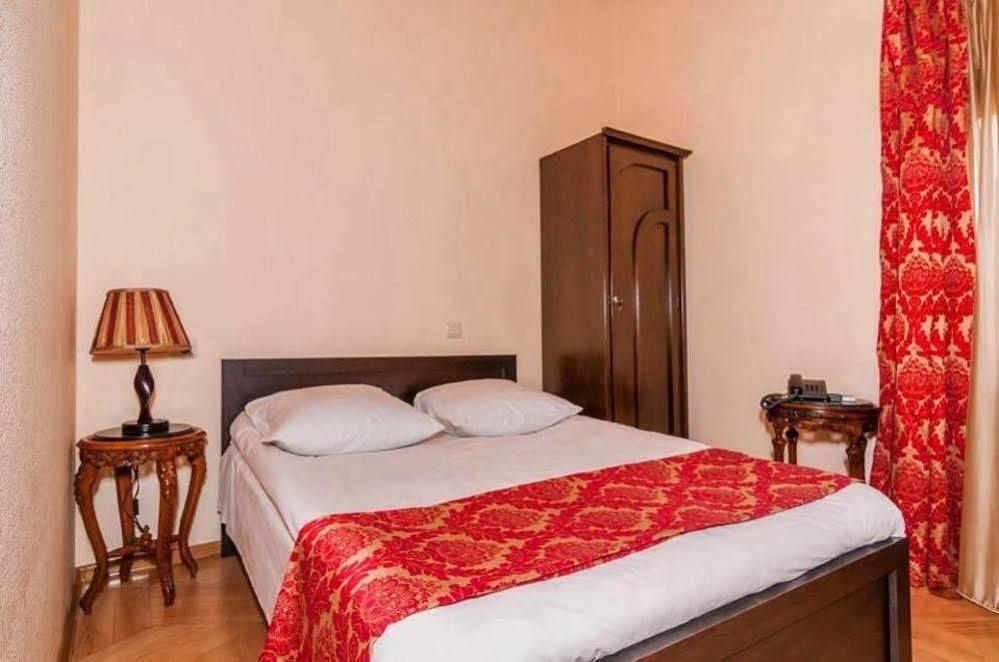 Hotel Vip Tbilisi Exteriör bild