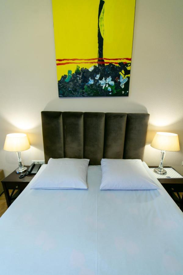 Hotel Vip Tbilisi Exteriör bild
